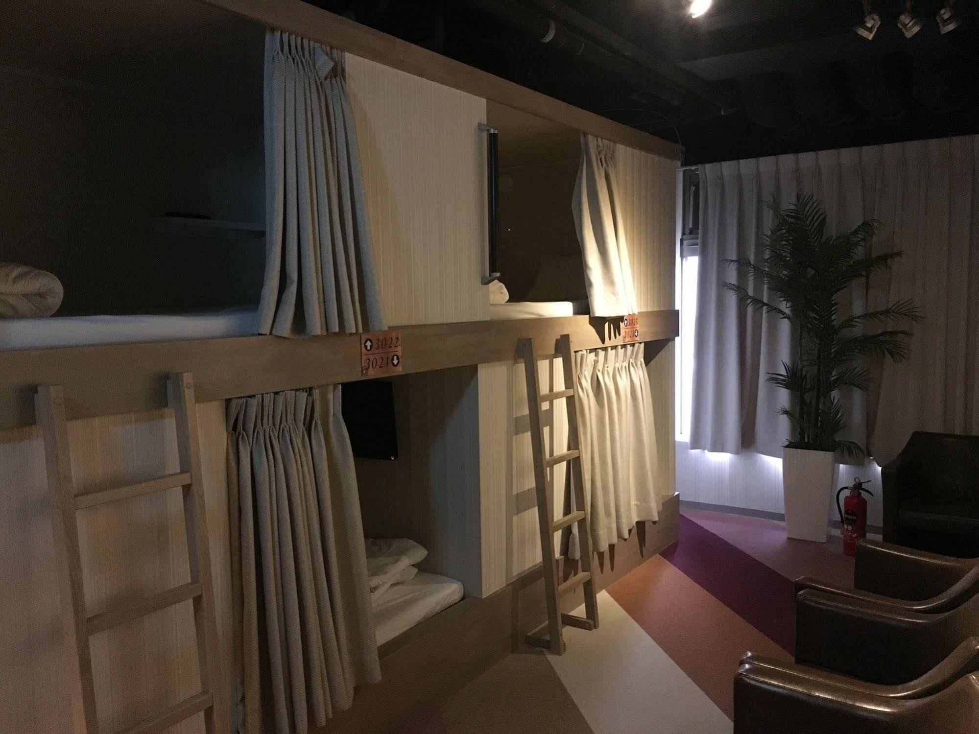 Ueno Station Hostel Oriental 1 Male Only Tokió Kültér fotó