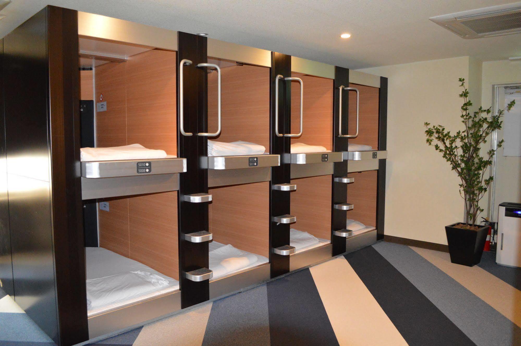 Ueno Station Hostel Oriental 1 Male Only Tokió Kültér fotó